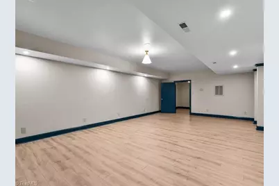7 Clubview Court, Greensboro, NC 27410 - Photo 33