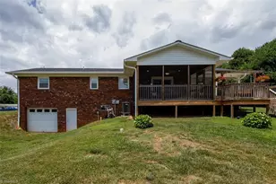 211 Parsons Rd, North Wilkesboro, NC 28659 - Photo 7