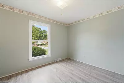 2507 Dumfries Road, Greensboro, NC 27407 - Photo 25