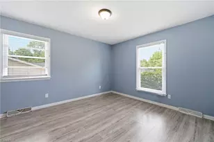 2507 Dumfries Rd, Greensboro, NC 27407 - Photo 23