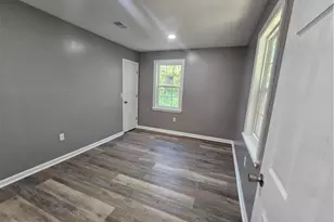 1405 Douglas St, Winston-Salem, NC 27105 - Photo 7