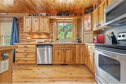 758 Nc Highway 62 E, Pleasant Garden, NC 27313 - Photo 15