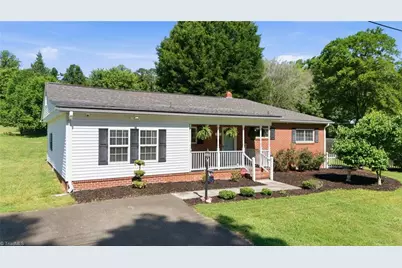 1811 Aims Avenue, Mount Airy, NC 27030 - Photo 5