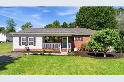 1811 Aims Avenue, Mount Airy, NC 27030 - Photo 3