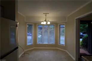 103 Briar Ridge Cir, Winston-Salem, NC 27104 - Photo 3