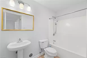 4415 Camden Ridge Dr, Greensboro, NC 27410 - Photo 9