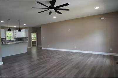 1213 Hillcrest Drive, Thomasville, NC 27360 - Photo 9