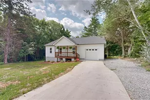 1213 Hillcrest Dr, Thomasville, NC 27360 - Photo 3