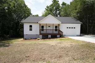 1213 Hillcrest Dr, Thomasville, NC 27360 - Photo 1