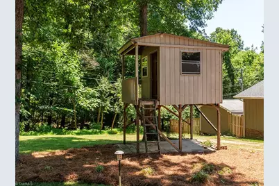 1004 Lamp Post Lane, Greensboro, NC 27410 - Photo 37