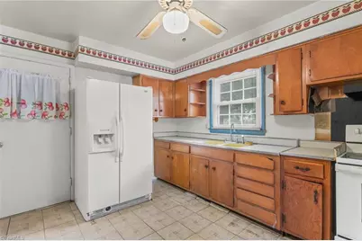 1909 Rayston Drive, Greensboro, NC 27405 - Photo 5