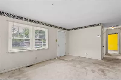 1909 Rayston Drive, Greensboro, NC 27405 - Photo 9