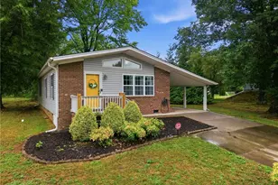 404 Northridge Dr, Eden, NC 27288 - Photo 3