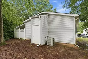 404 Northridge Dr, Eden, NC 27288 - Photo 29