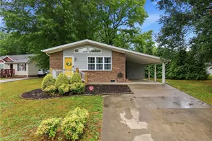 404 Northridge Dr, Eden, NC 27288 - Photo 1