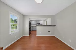 515 E Willowbrook Dr, Burlington, NC 27215 - Photo 13
