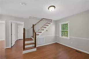 515 E Willowbrook Dr, Burlington, NC 27215 - Photo 15