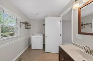 515 E Willowbrook Dr, Burlington, NC 27215 - Photo 19