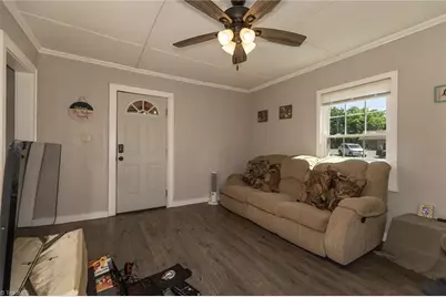 1009 7th Street, North Wilkesboro, NC 28659 - Photo 3