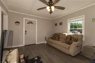 1009 7th St, North Wilkesboro, NC 28659 - Photo 3