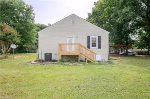 564 McDermott St, Asheboro, NC 27205 - Photo 3