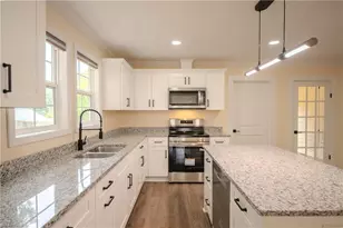 564 McDermott St, Asheboro, NC 27205 - Photo 9