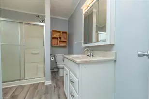 291 Kingwood Rd, Reidsville, NC 27320 - Photo 23