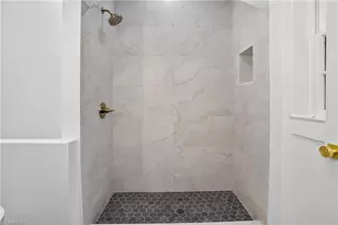 405 Spring St, Thomasville, NC 27360 - Photo 17