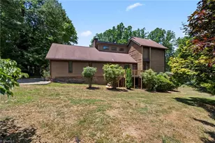 512 Forest Ln, Yadkinville, NC 27055 - Photo 11