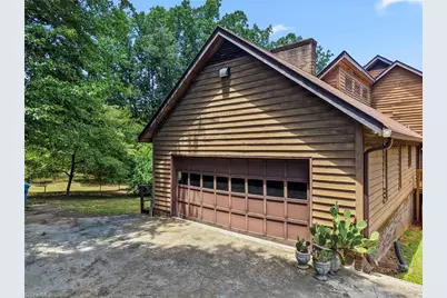 512 Forest Lane, Yadkinville, NC 27055 - Photo 5
