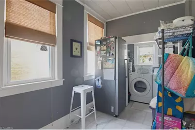 305 Irvin Street, Reidsville, NC 27320 - Photo 23