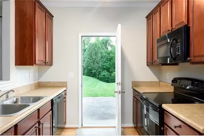 2674 Hartfield Commons Lane, Winston-Salem, NC 27103 - Photo 7