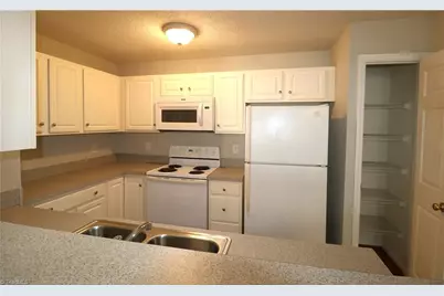 421 Timberline Ridge Court, Winston-Salem, NC 27106 - Photo 7