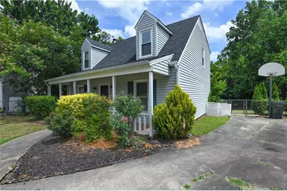 2208 Franklin Court, Burlington, NC 27215 - Photo 3
