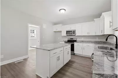 1024 Franklin Street, Winston-Salem, NC 27101 - Photo 15