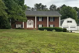 436 Forest Creek Dr, Winston-Salem, NC 27107 - Photo 1