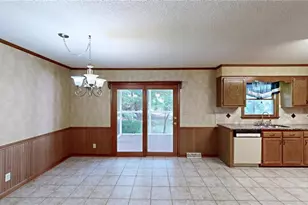 436 Forest Creek Dr, Winston-Salem, NC 27107 - Photo 5