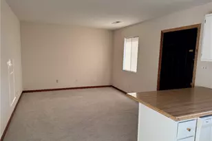 700 Oakhurst St, Kernersville, NC 27284 - Photo 3