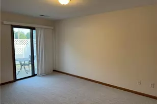 700 Oakhurst St, Kernersville, NC 27284 - Photo 5