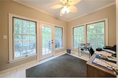2448 Glen Cove Way, High Point, NC 27265 - Photo 13