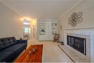 2448 Glen Cove Way, High Point, NC 27265 - Photo 15