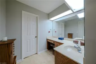 2448 Glen Cove Way, High Point, NC 27265 - Photo 33