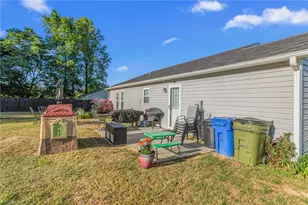 729 Bailey Rd, Winston-Salem, NC 27107 - Photo 17