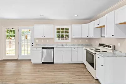 565 Adams Gate Road, Winston-Salem, NC 27107 - Photo 7