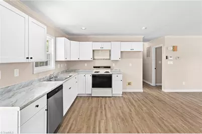 565 Adams Gate Road, Winston-Salem, NC 27107 - Photo 9