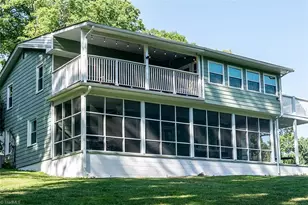 226 E Lebanon St, Mount Airy, NC 27030 - Photo 3