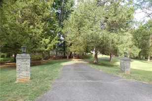 167 Overlook Dr, Advance, NC 27006 - Photo 5