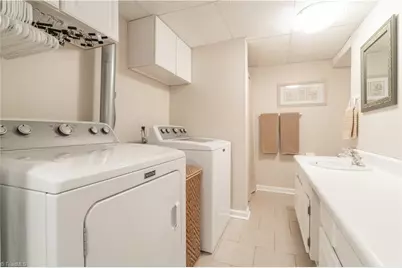4921 Gladwyn Drive, Winston-Salem, NC 27104 - Photo 37