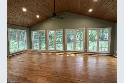 271 Green Way Lane, Wilkesboro, NC 28697 - Photo 7