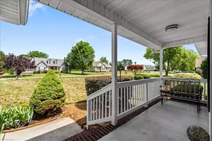 345 River Run Dr, Reidsville, NC 27320 - Photo 3